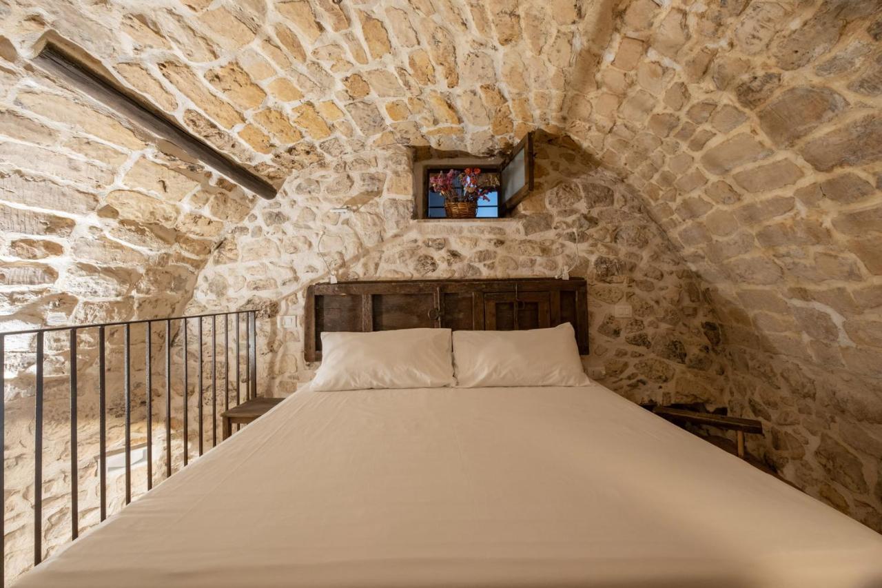 Case-Grotte Degli Avi, Esperienza Abitativa In Grotta Modica Bagian luar foto