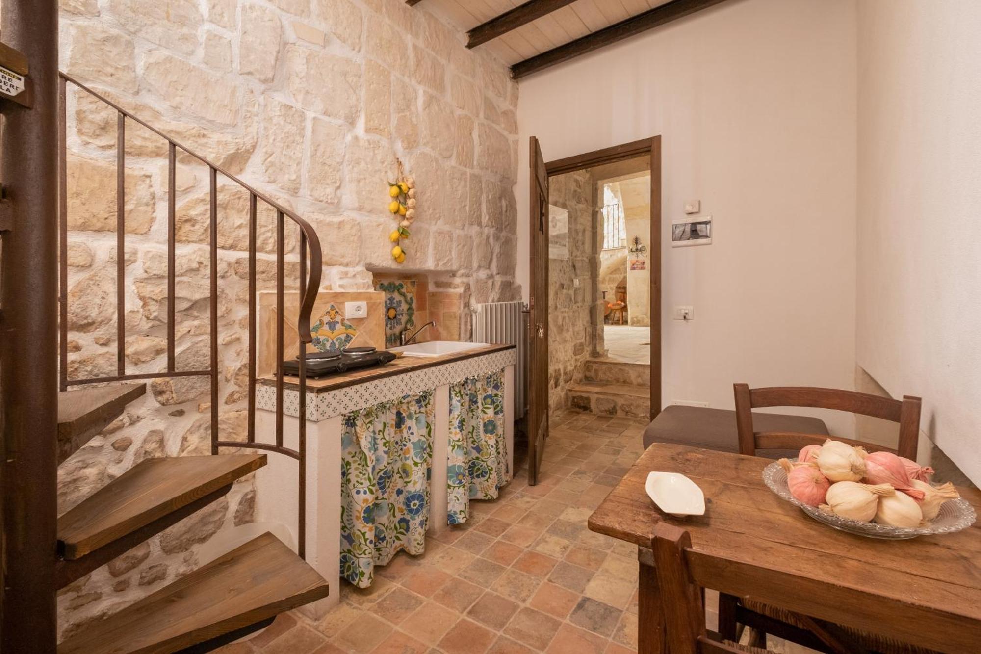 Case-Grotte Degli Avi, Esperienza Abitativa In Grotta Modica Bagian luar foto