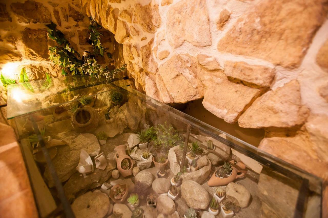 Case-Grotte Degli Avi, Esperienza Abitativa In Grotta Modica Bagian luar foto