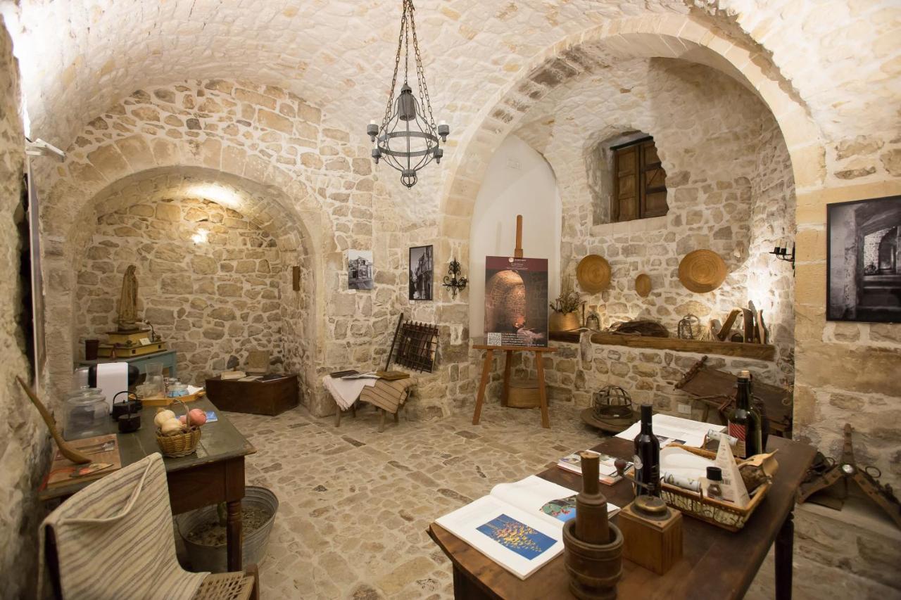 Case-Grotte Degli Avi, Esperienza Abitativa In Grotta Modica Bagian luar foto